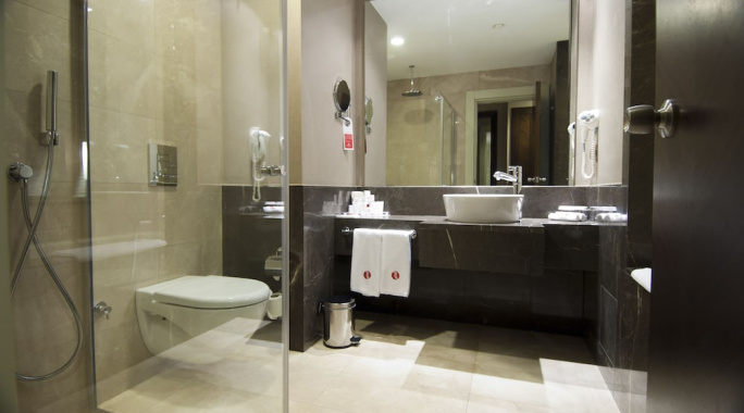 Hôtel Ramada Plaza by Wyndham Antalya 5*, Séjour Turquie, Antalya par Ôvoyages Hôtel Ramada Plaza by Wyndham Antalya 5*, Séjour Turquie, Antalya par Ôvoyages