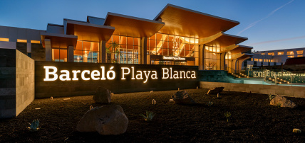 Hôtel Barceló Playa Blanca Royal Level 4* Adult Only +18, Séjour Espagne & ses îles, Canaries, Lanzarote par Ôvoyages Hôtel Barceló Playa Blanca Royal Level 4* Adult Only +18, Séjour Espagne & ses îles, Canaries, Lanzarote par Ôvoyages