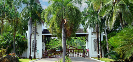 Hôtel Diani Reef Beach Resort & Spa 3* + Safari 3 nuits, Séjour Kenya par Ôvoyages Hôtel Diani Reef Beach Resort & Spa 3* + Safari 3 nuits, Séjour Kenya par Ôvoyages