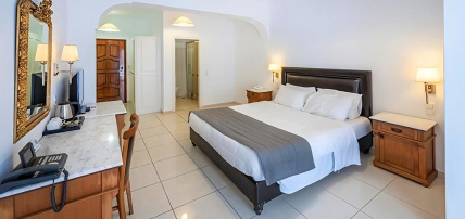 Hôtel SMY Mediterranean White Santorini 4* Adult Only +18, Séjour Grèce & ses îles, Cyclades, Santorin par Ôvoyages Hôtel SMY Mediterranean White Santorini 4* Adult Only +18, Séjour Grèce & ses îles, Cyclades, Santorin par Ôvoyages